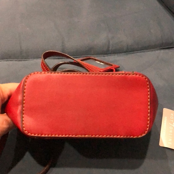 NWOT Beautiful Red Nine West Mini Bag - Picture 5 of 7